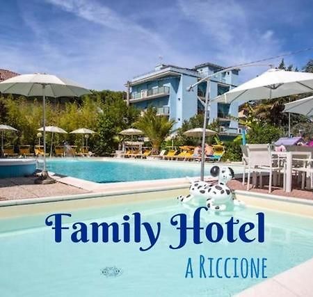 Hotel Tre Rose Риччоне Екстер'єр фото